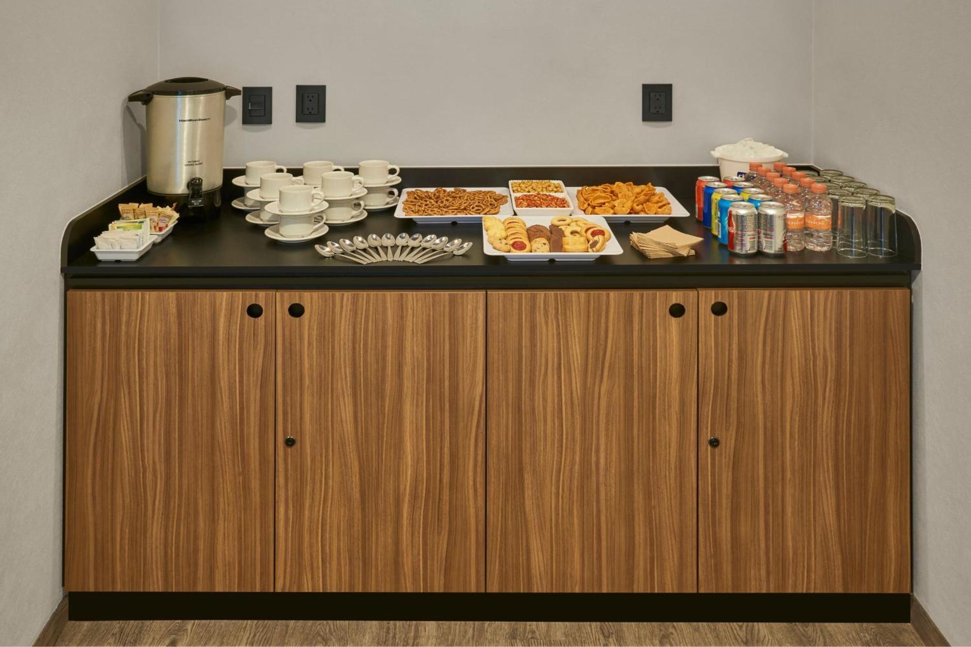 Express By Marriott Hotel 4*