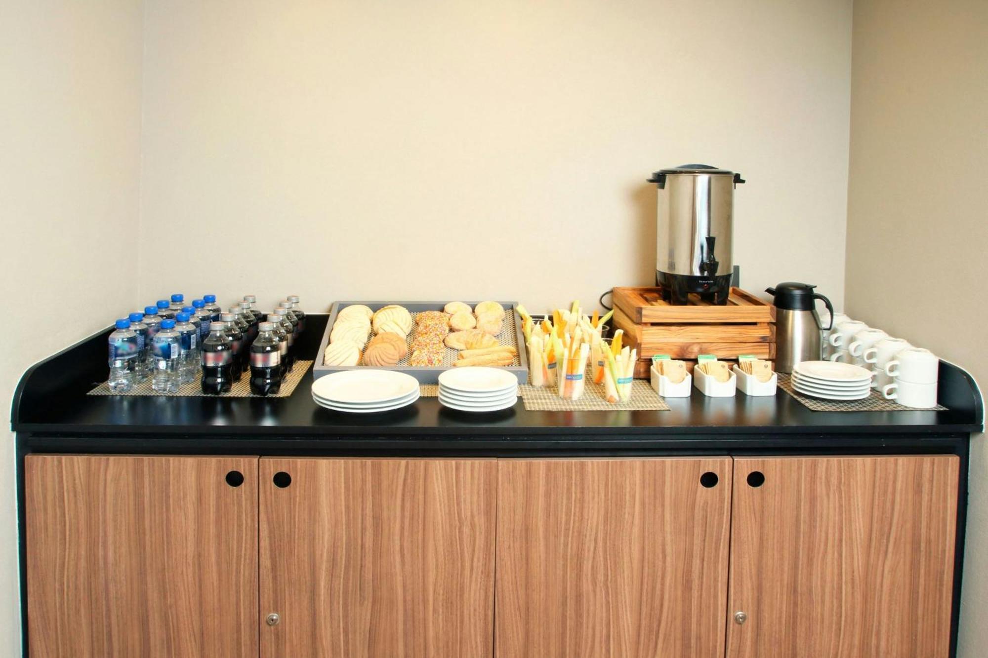 Express By Marriott Hotel 4*