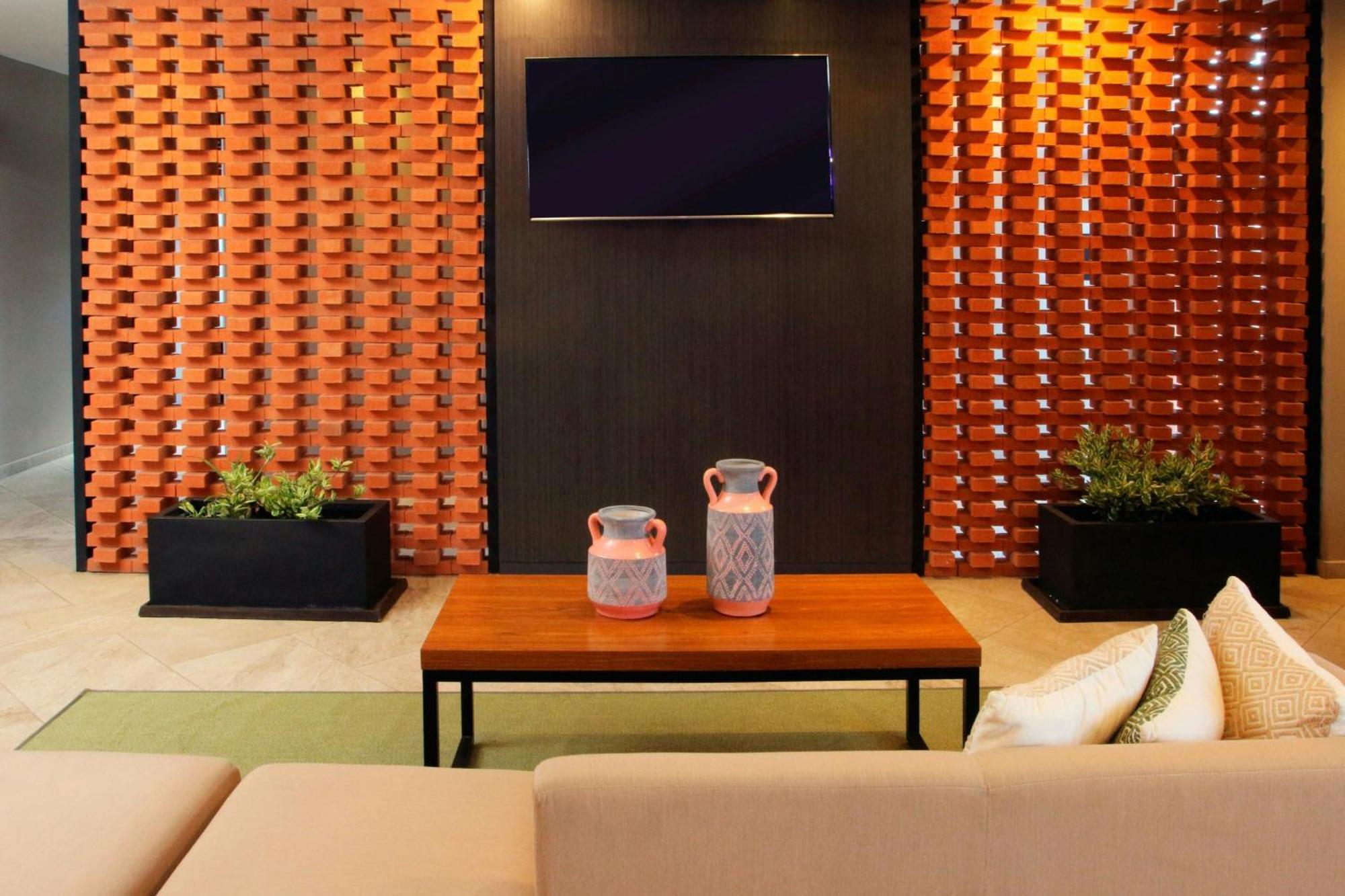 Express By Marriott Hotel 4*